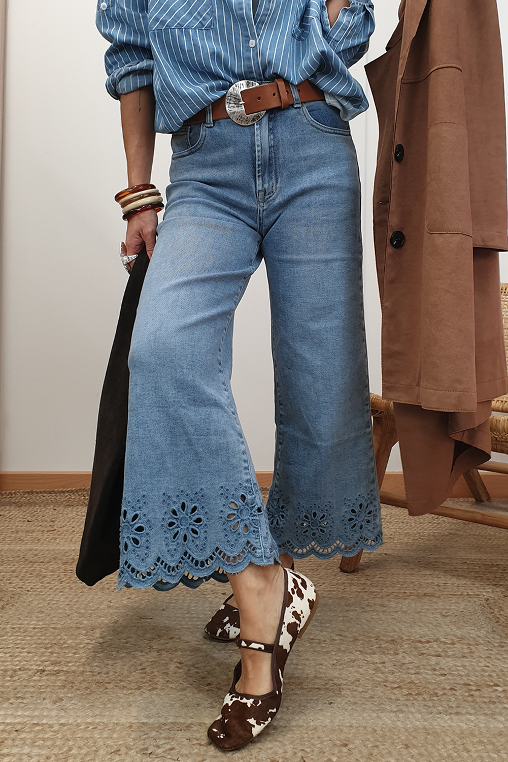 Dusk Blue Embroidered Cropped Wide Leg High Waist Jeans – Women’s Denim