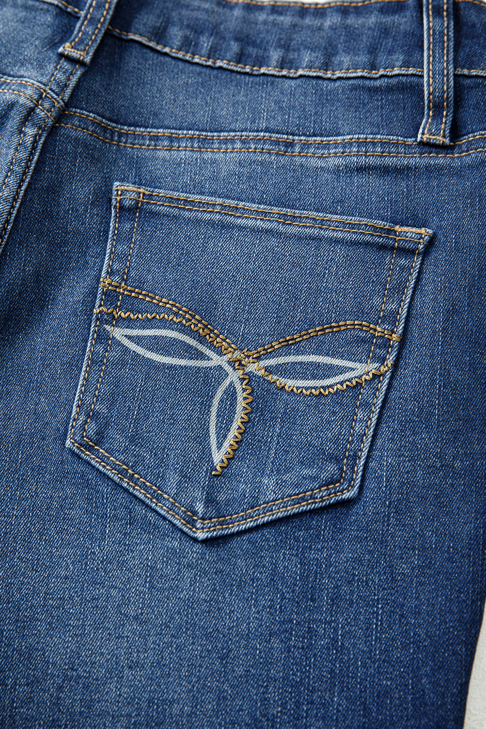 Sail Blue Western Stitch Bootcut Jeans – Dark Wash Women’s Denim with Patched Pockets