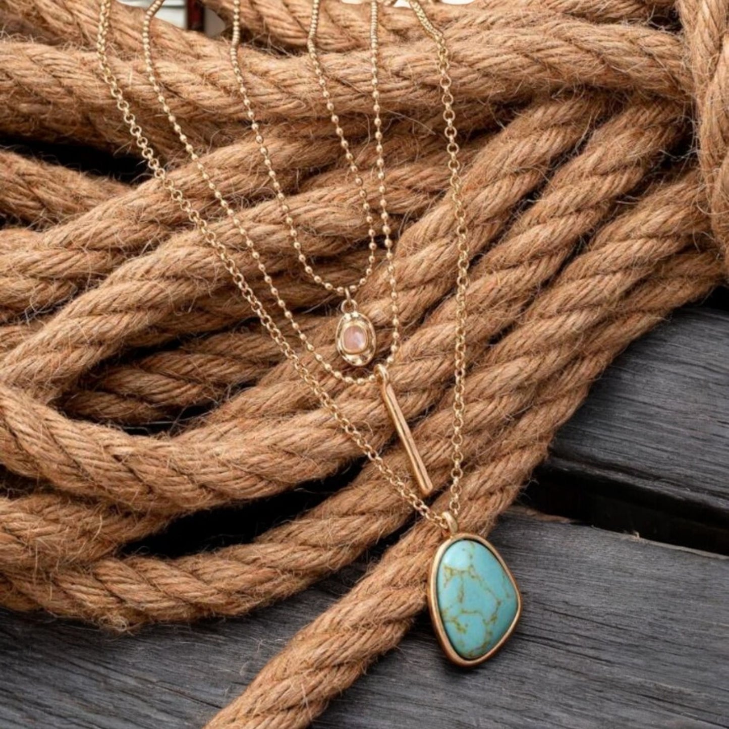 Chasing After Dreams Layered Lightweight Fashion Necklace
