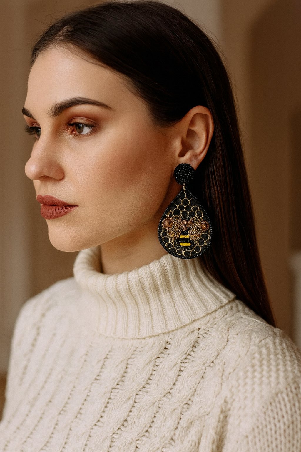 Zeke Embellished Bee Earring BLACK