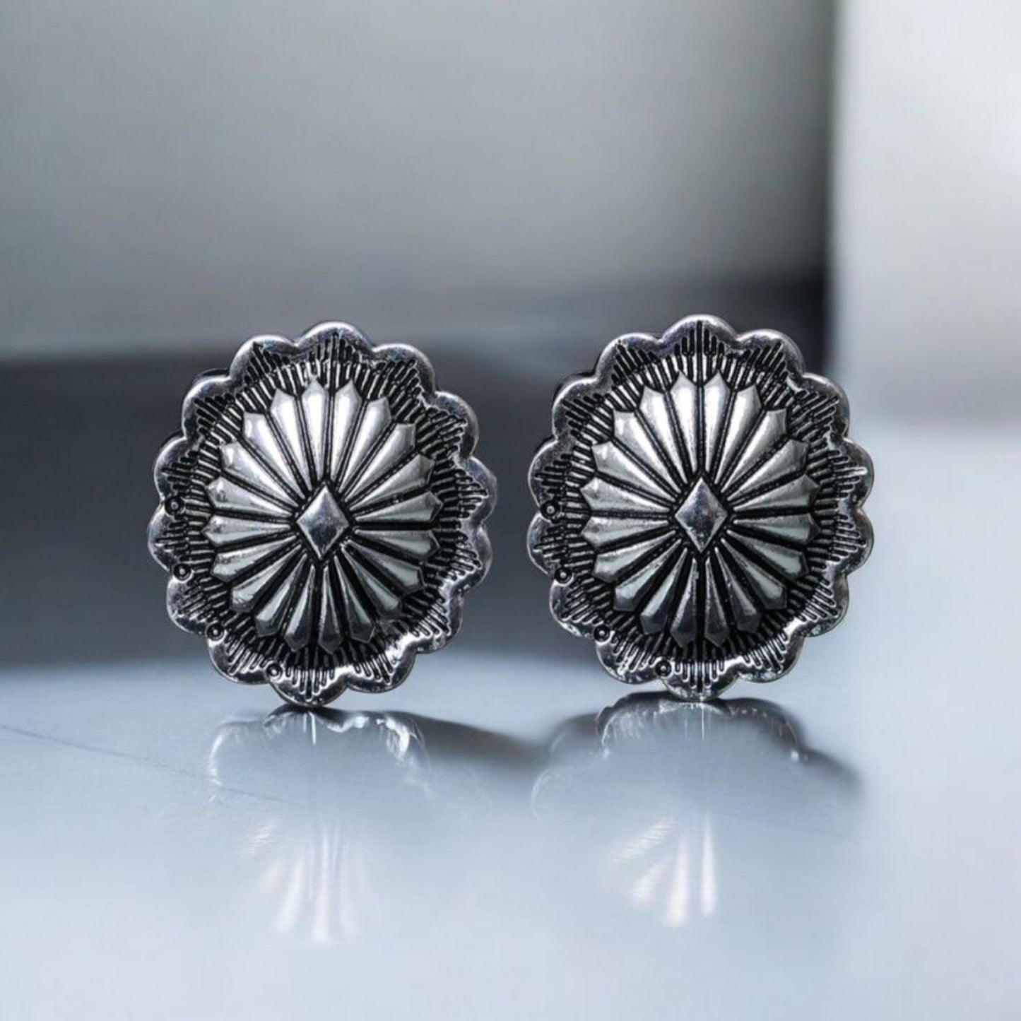 Geometric Western Button Style Post Back Fashion Earrings
