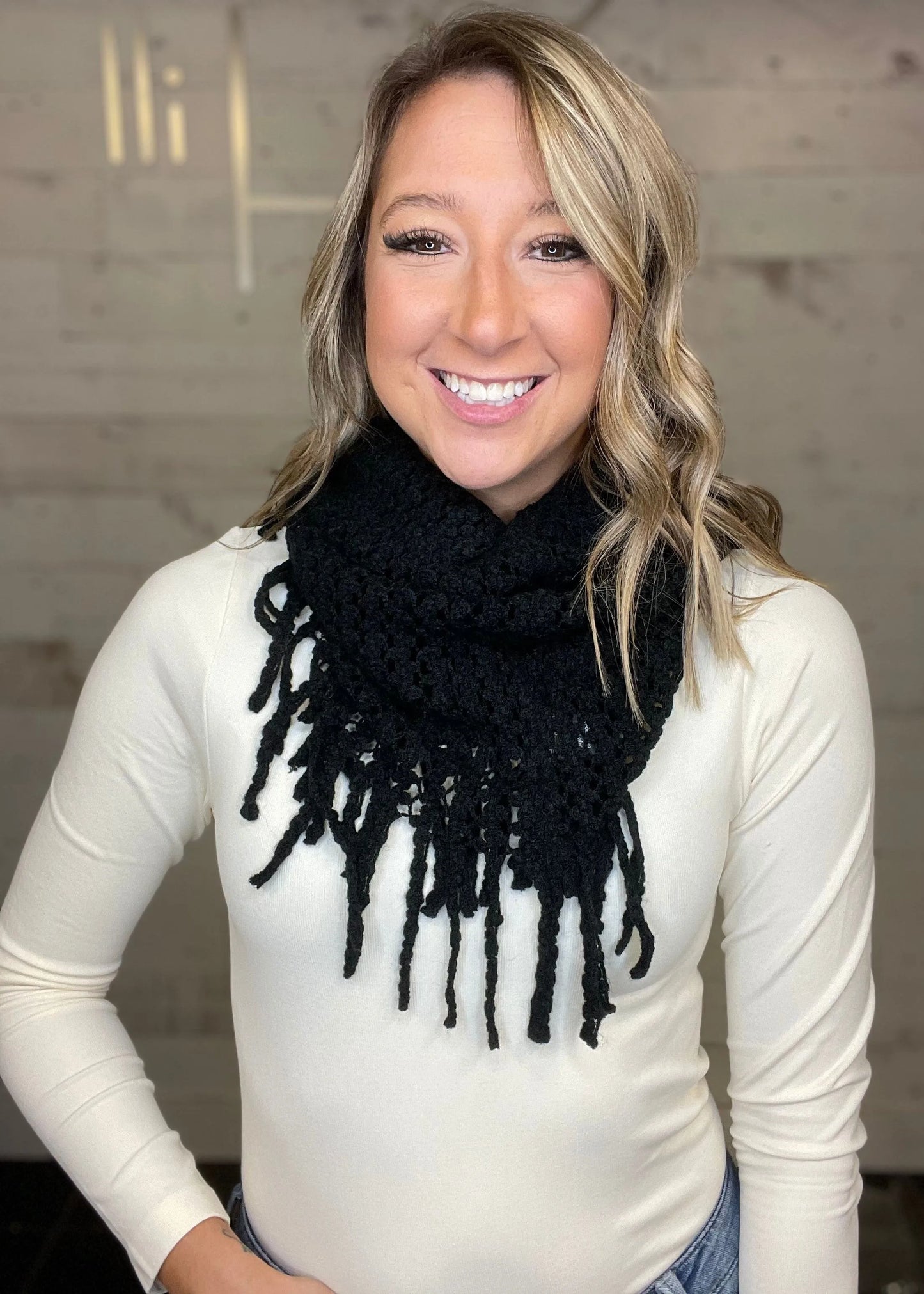 Central City Crochet Collar Scarf BLACK