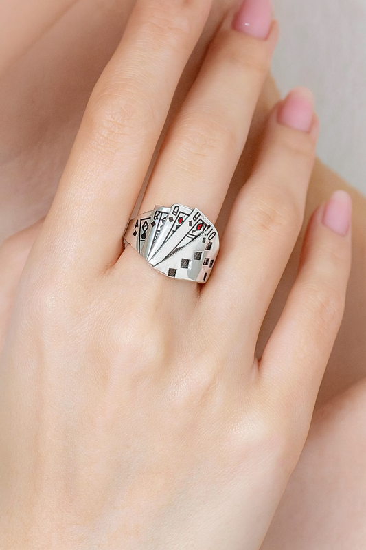One Of The Lucky Ones Adjustable Fashion Ring