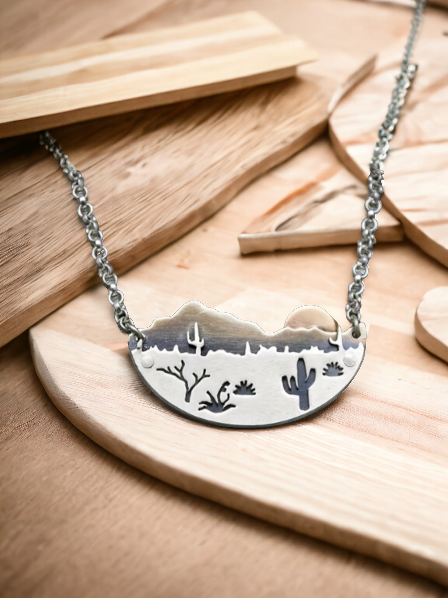 Desert Days Scenic Necklace