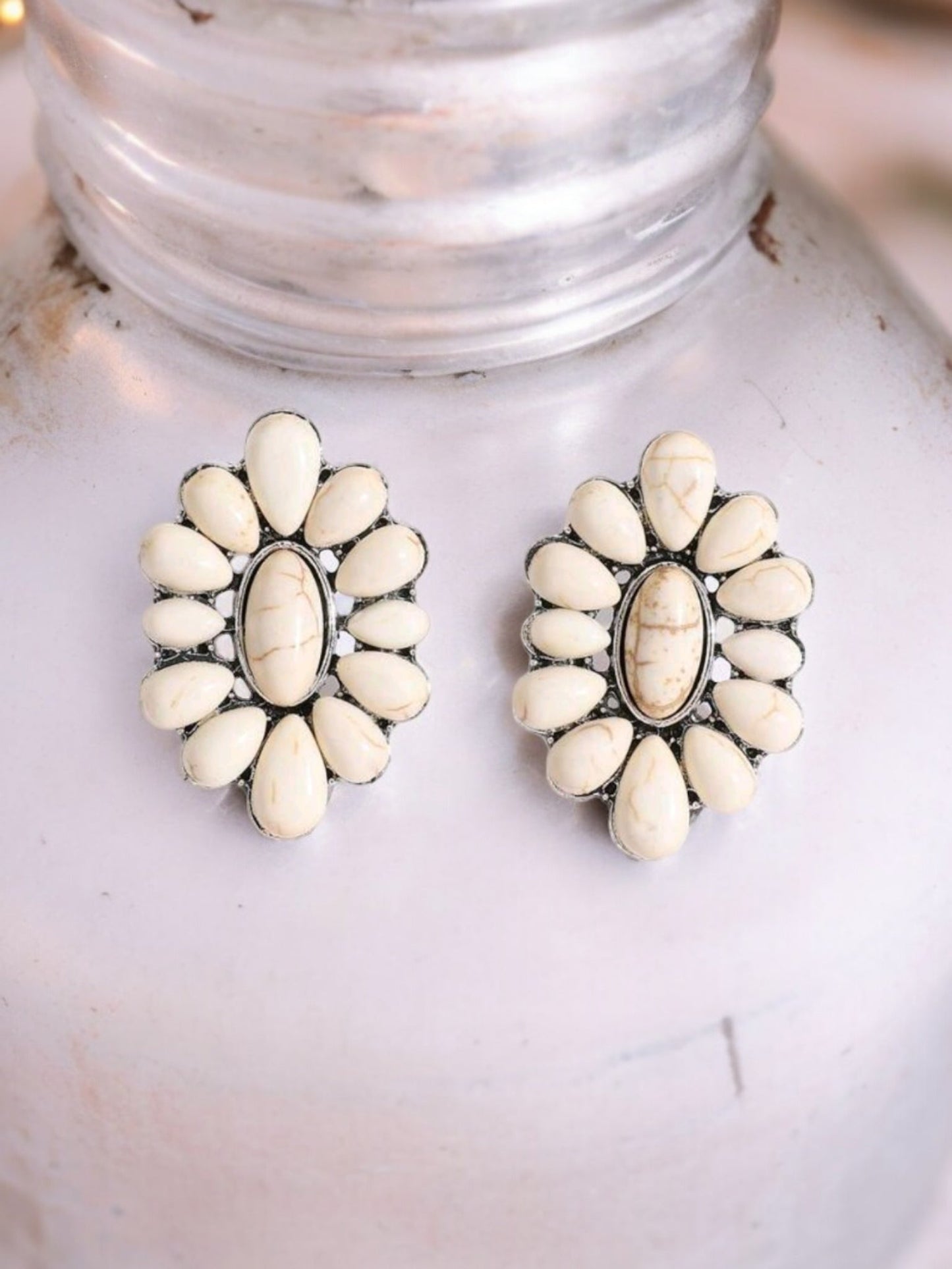 Western Blossom Stud Fashion Earrings in Multiple Colors