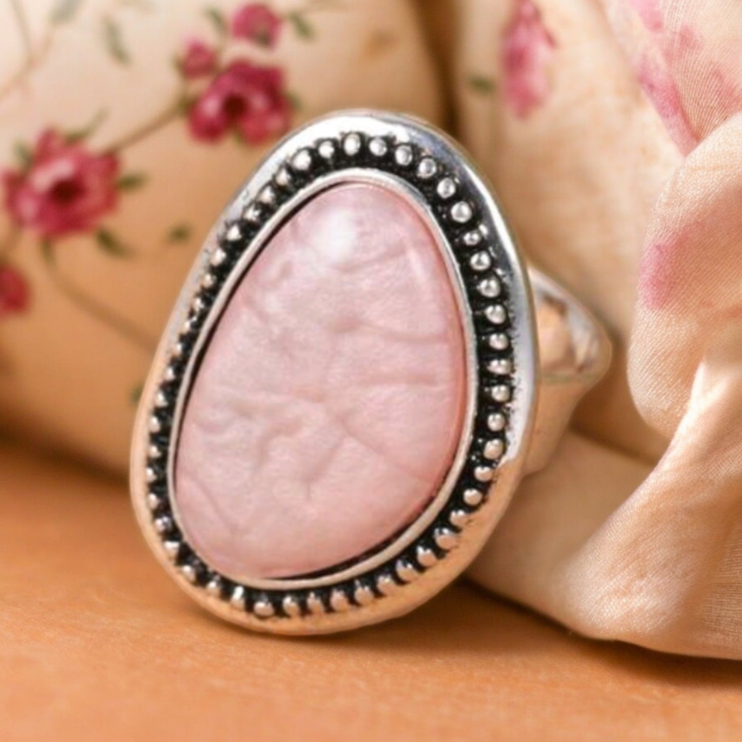 A Western Milky Way Adjustable Ring