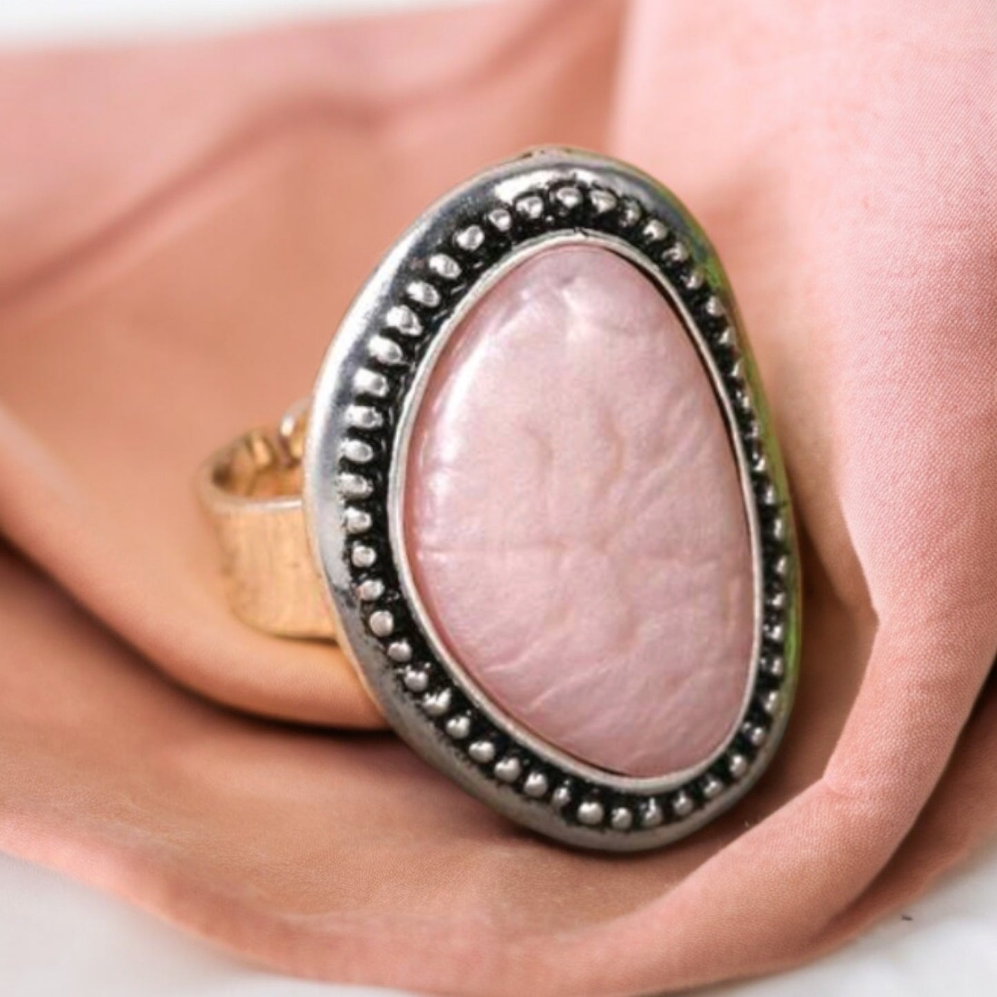 A Western Milky Way Adjustable Ring