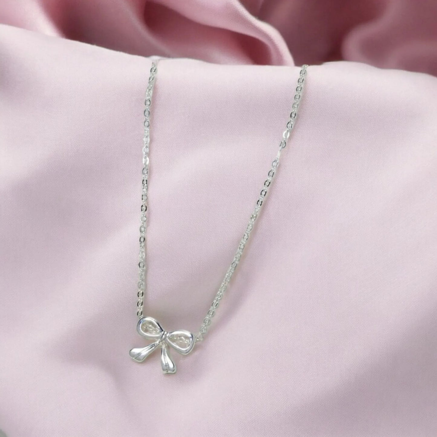 Simple And Beautiful Dainty Bow Necklace Coquette