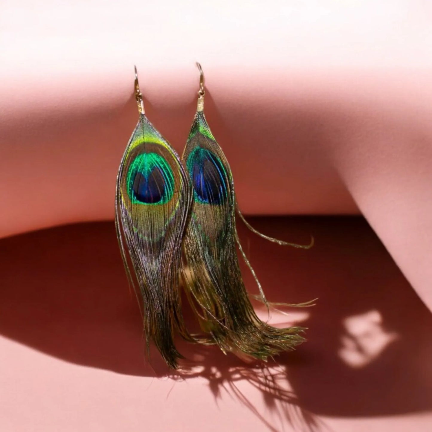 Paradise Feelings Feather Earrings