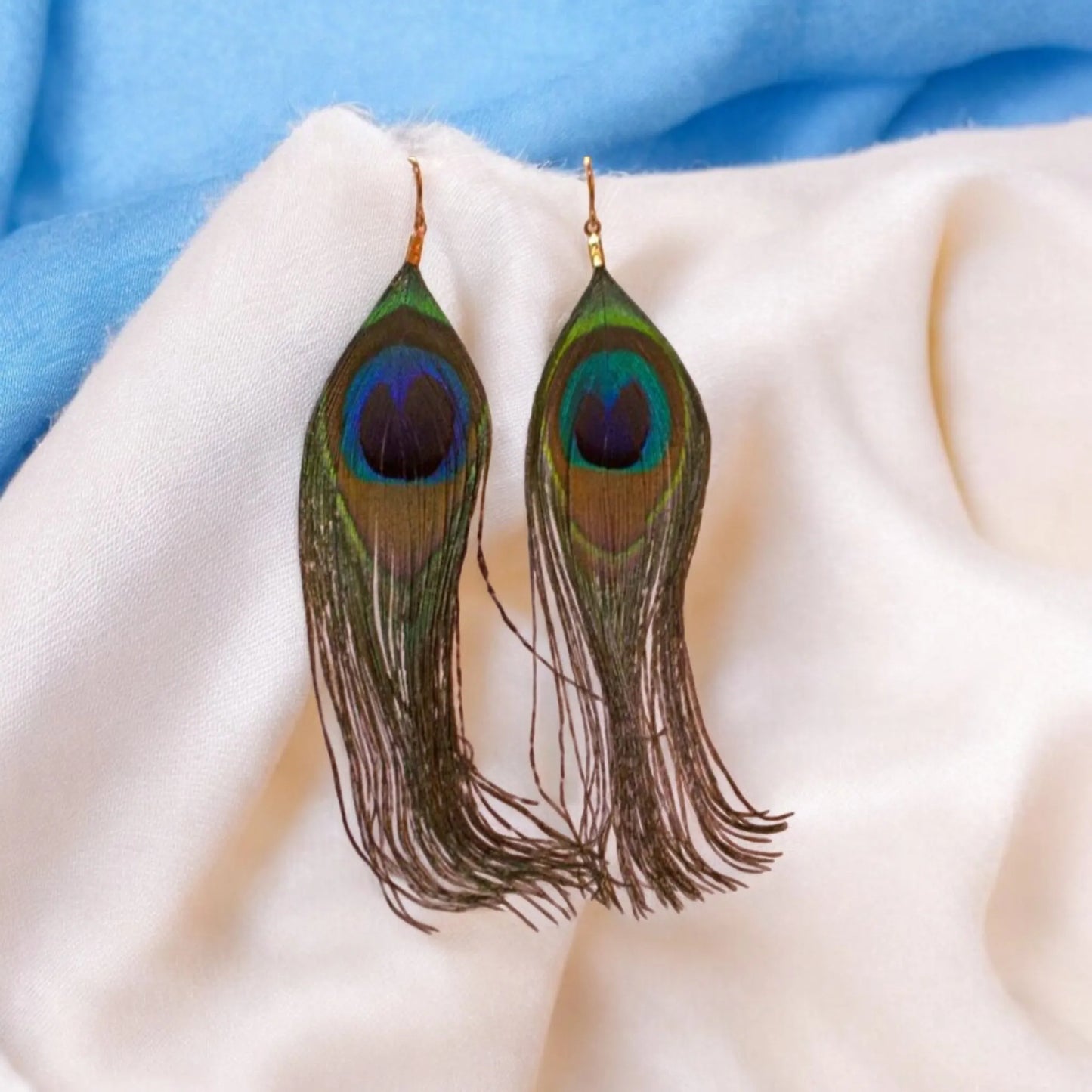 Paradise Feelings Feather Earrings