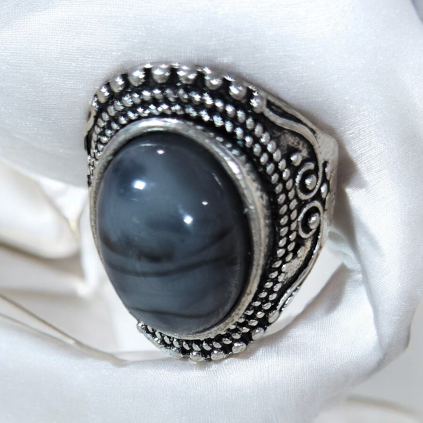 Vintage Inspired Grey Oval Stone Ring