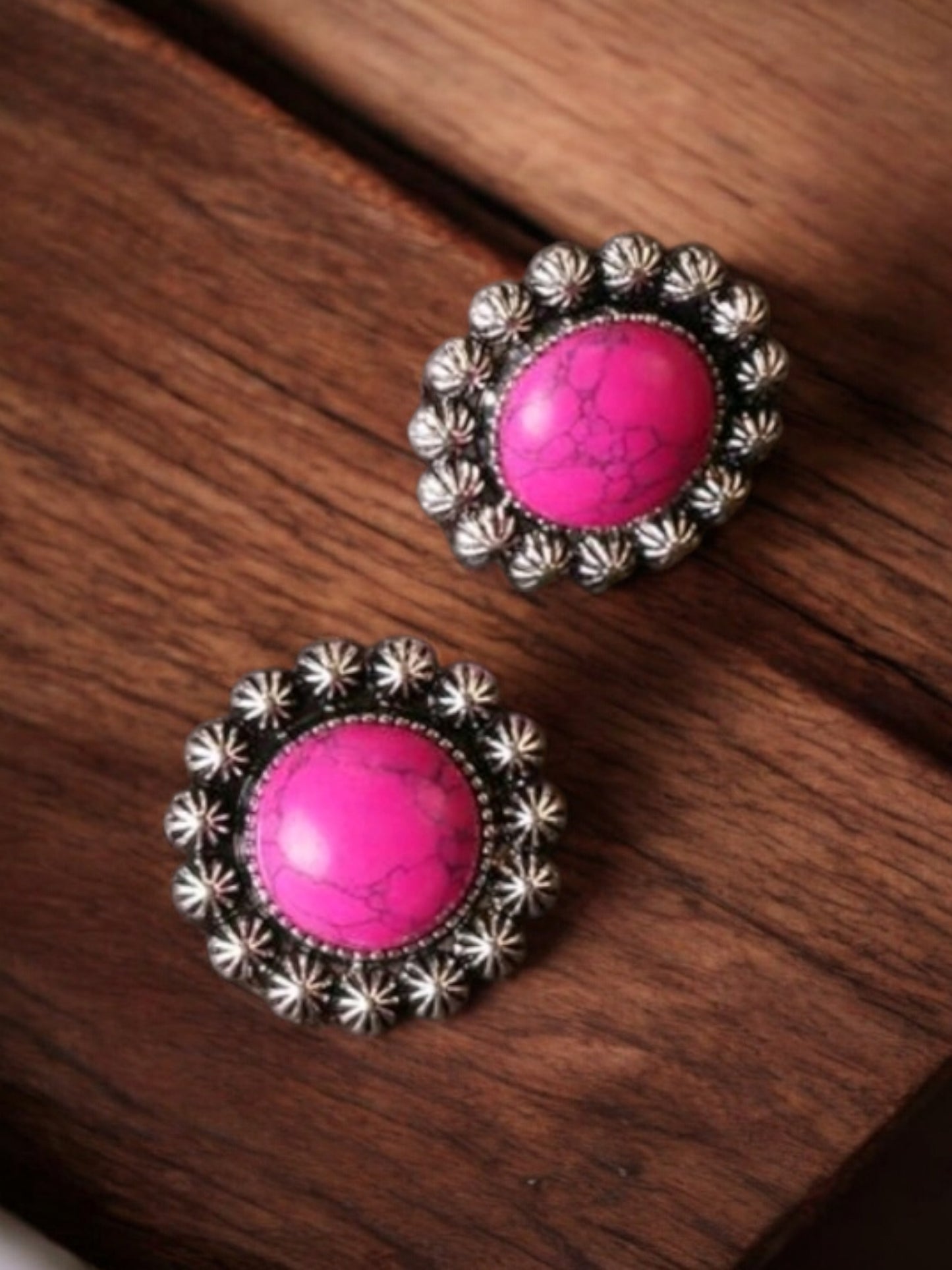 Pink Western Beats Circle Stud Crackle Stone Earrings