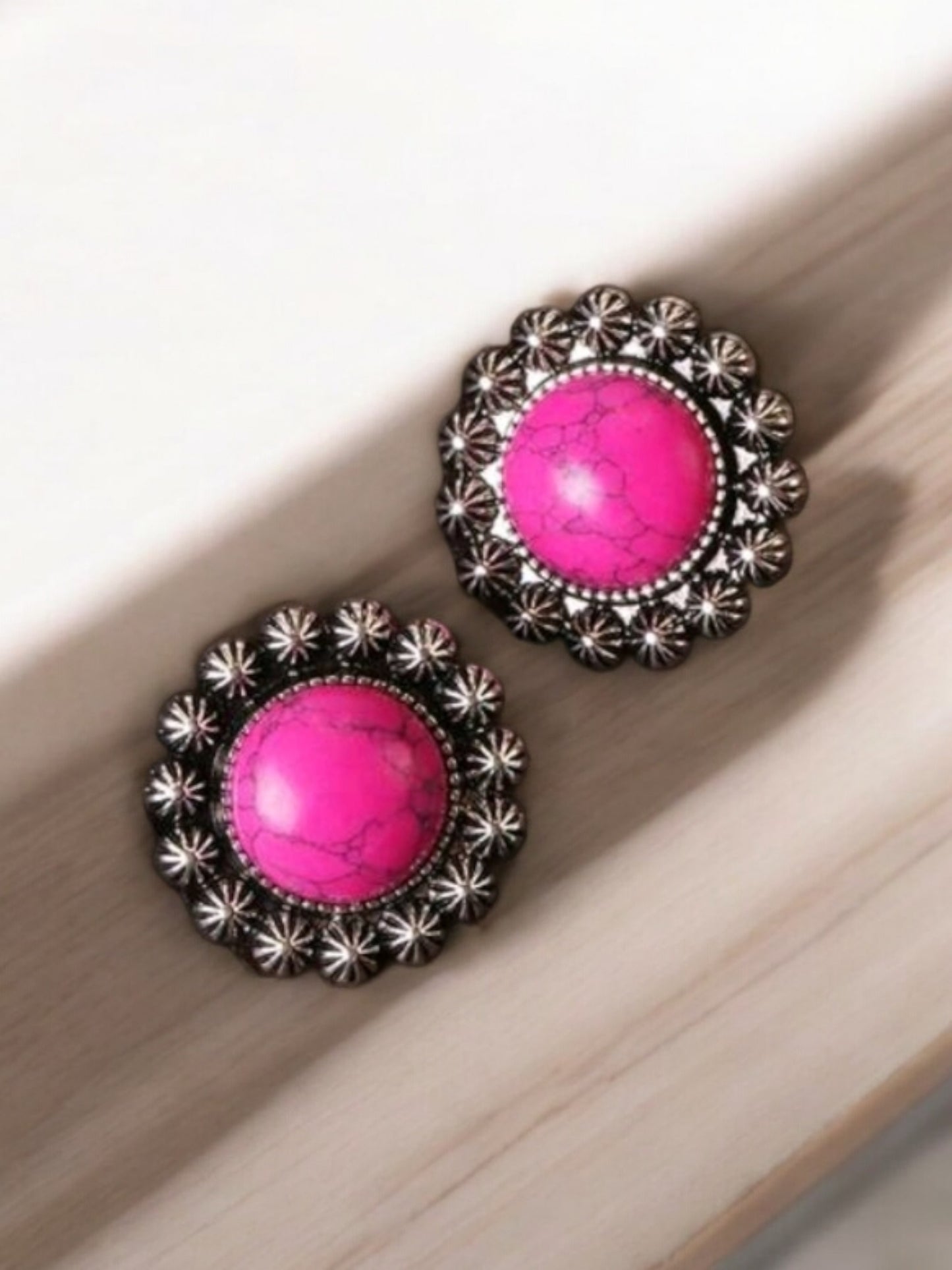 Pink Western Beats Circle Stud Crackle Stone Earrings