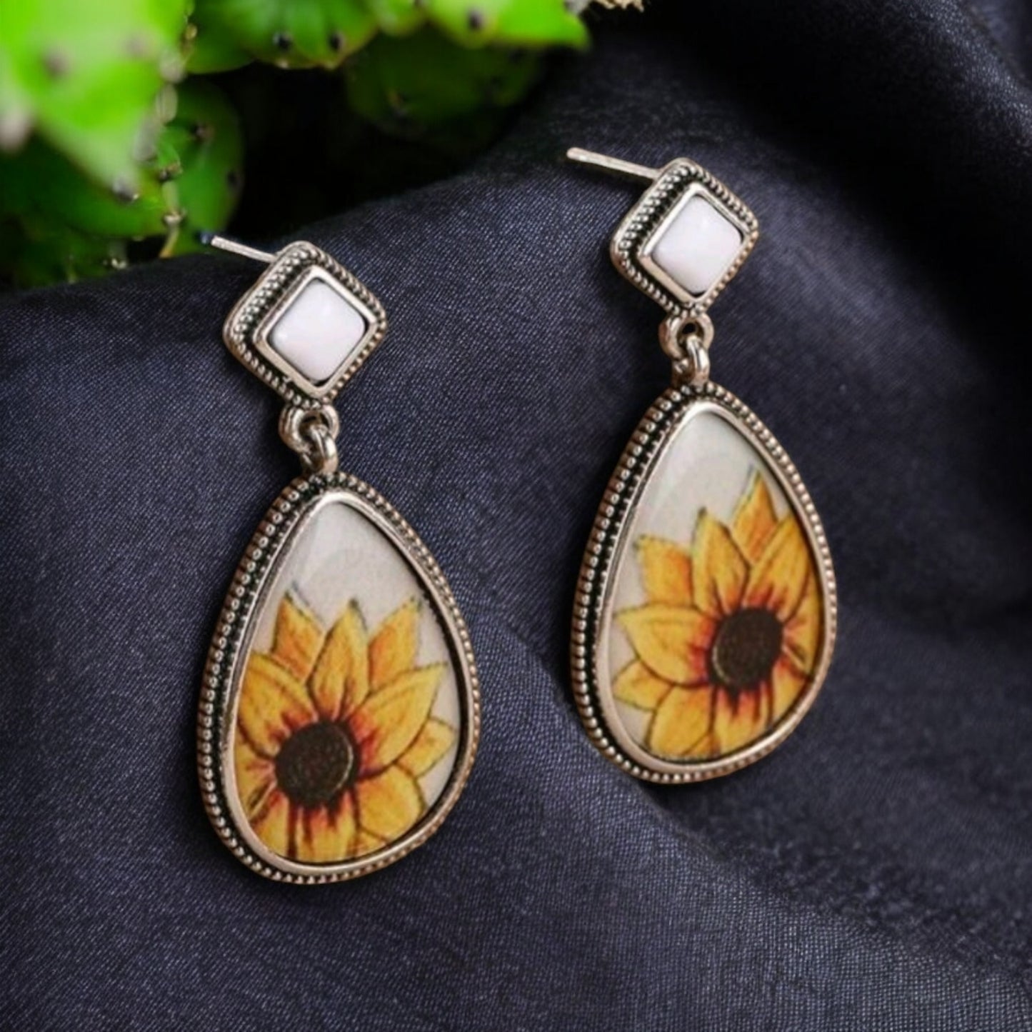 In A Field Of Sunflowers Drop Western Fashion Earrings