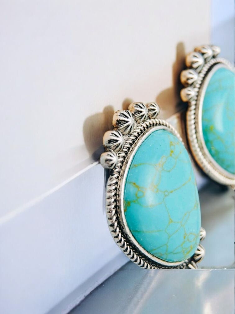 Star of Her Own Show Statement Oversized Earrings