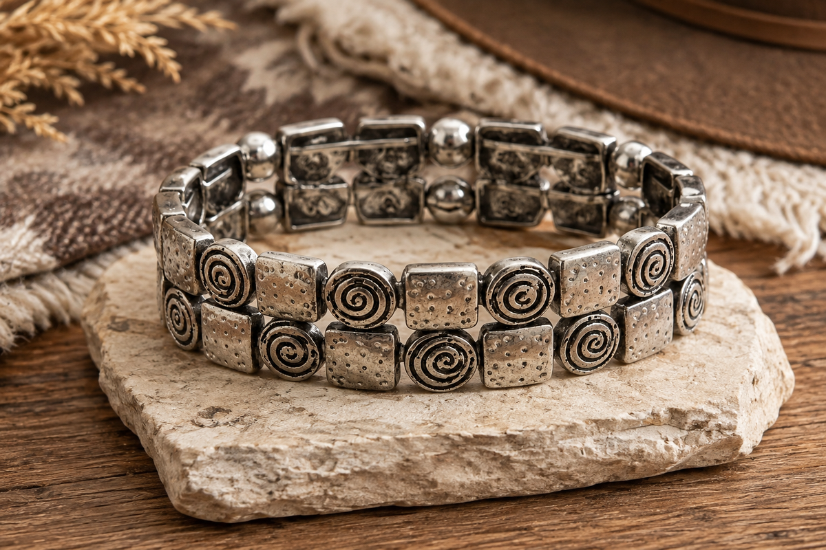 Outlaw Relic Bracelet Set