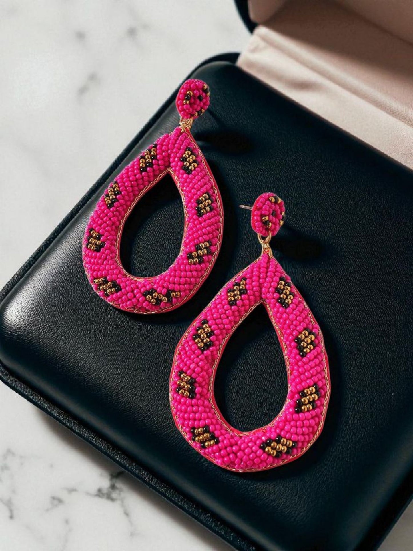 Kai Open Beaded Earring HOT PINK