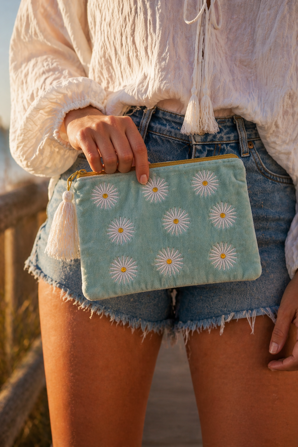 Velvet Daisy Coastal Pouch