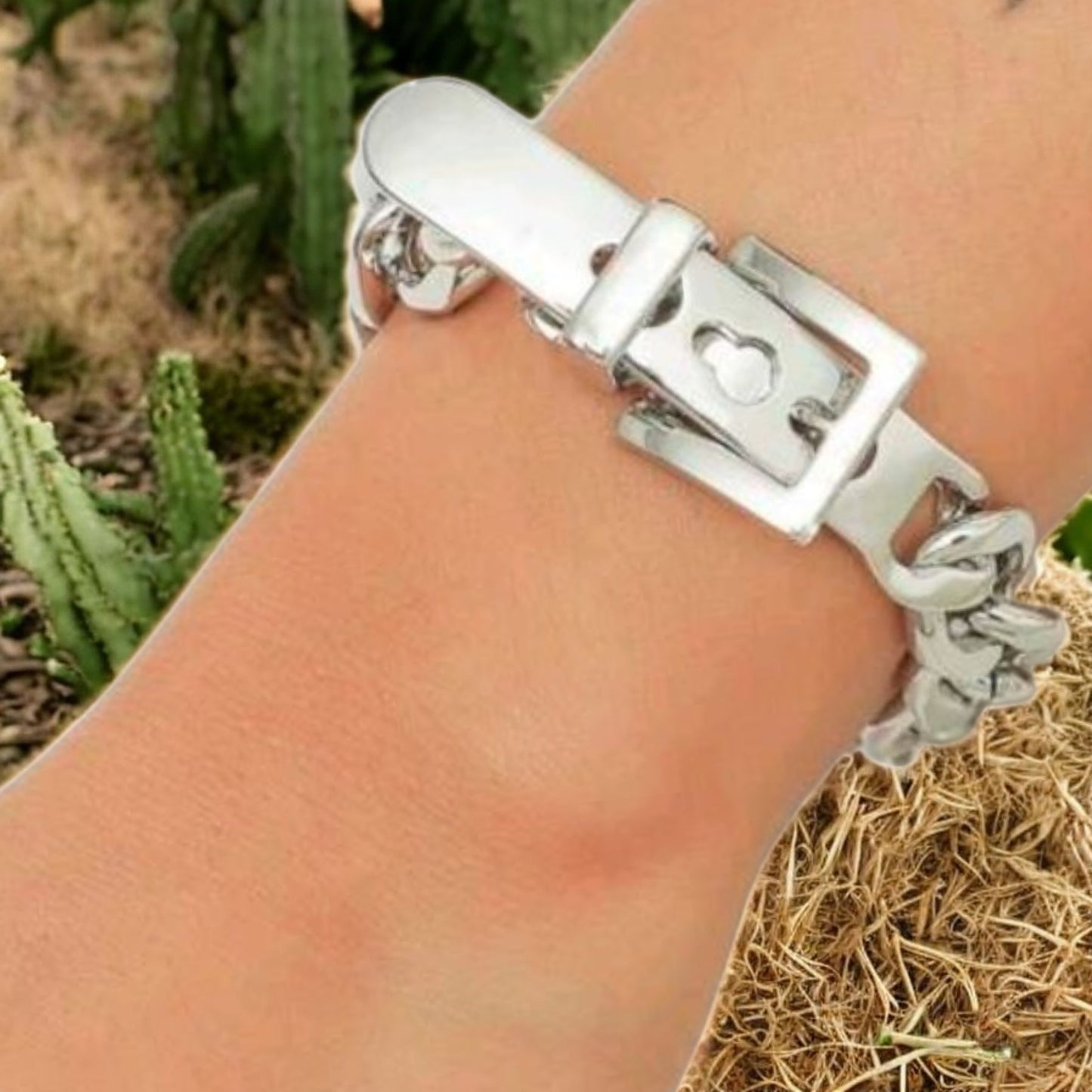 Chain Link Cuban Fashion Buckle Bracelet