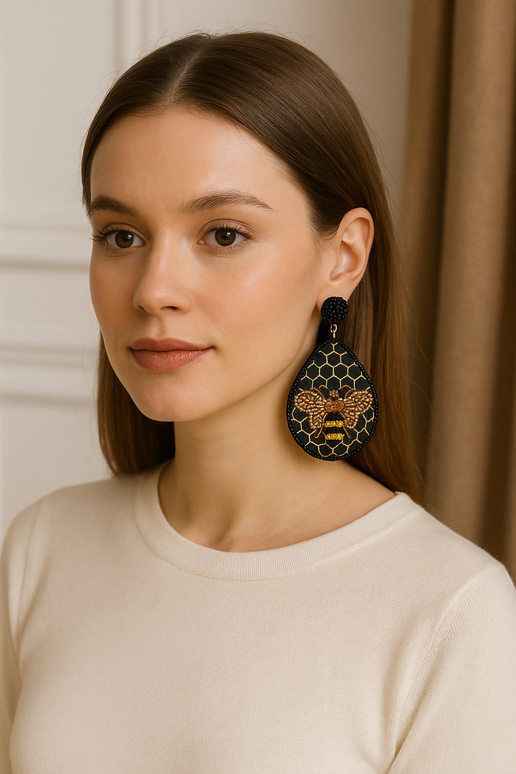 Zeke Embellished Bee Earring BLACK