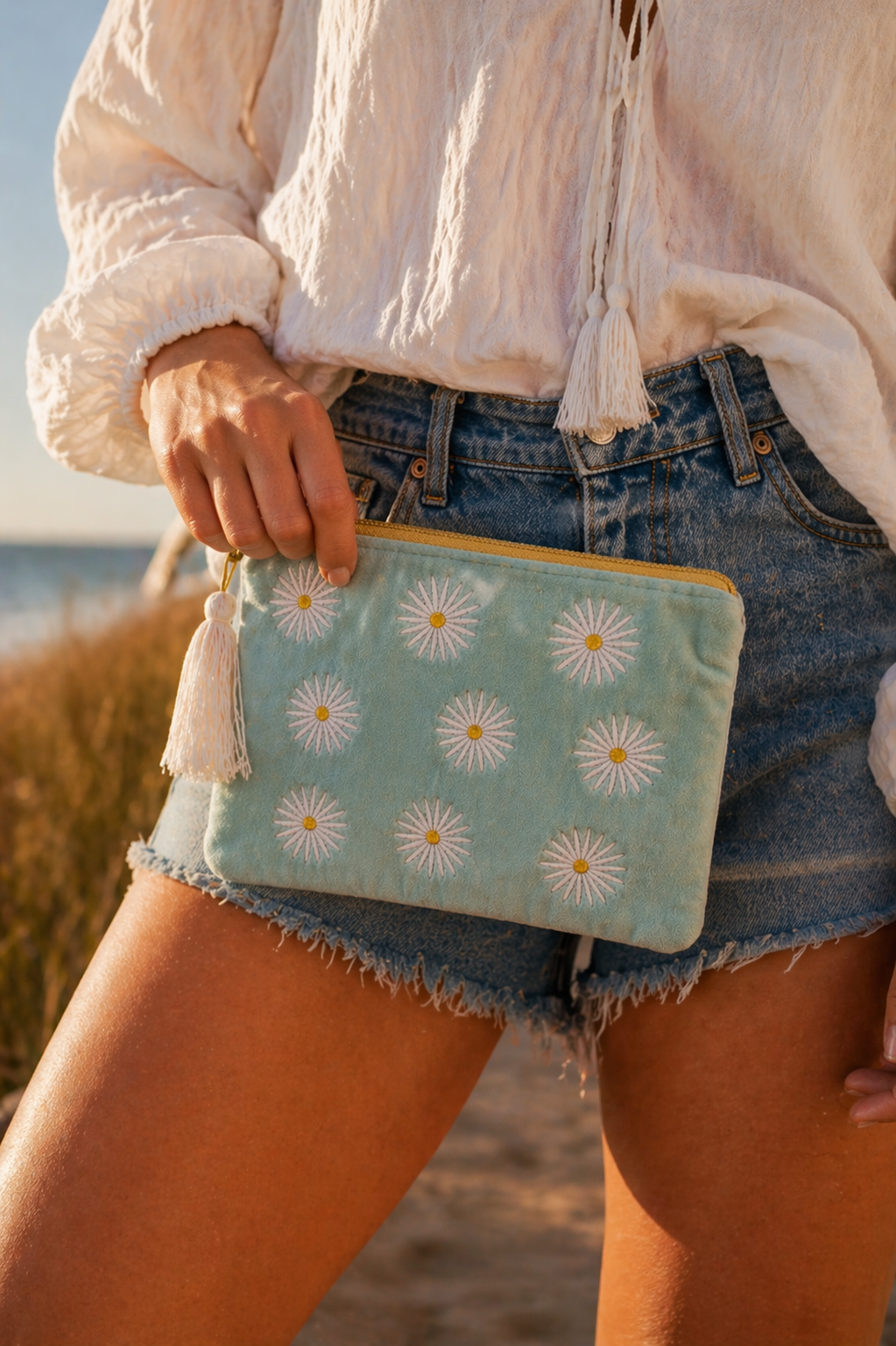 Velvet Daisy Coastal Pouch