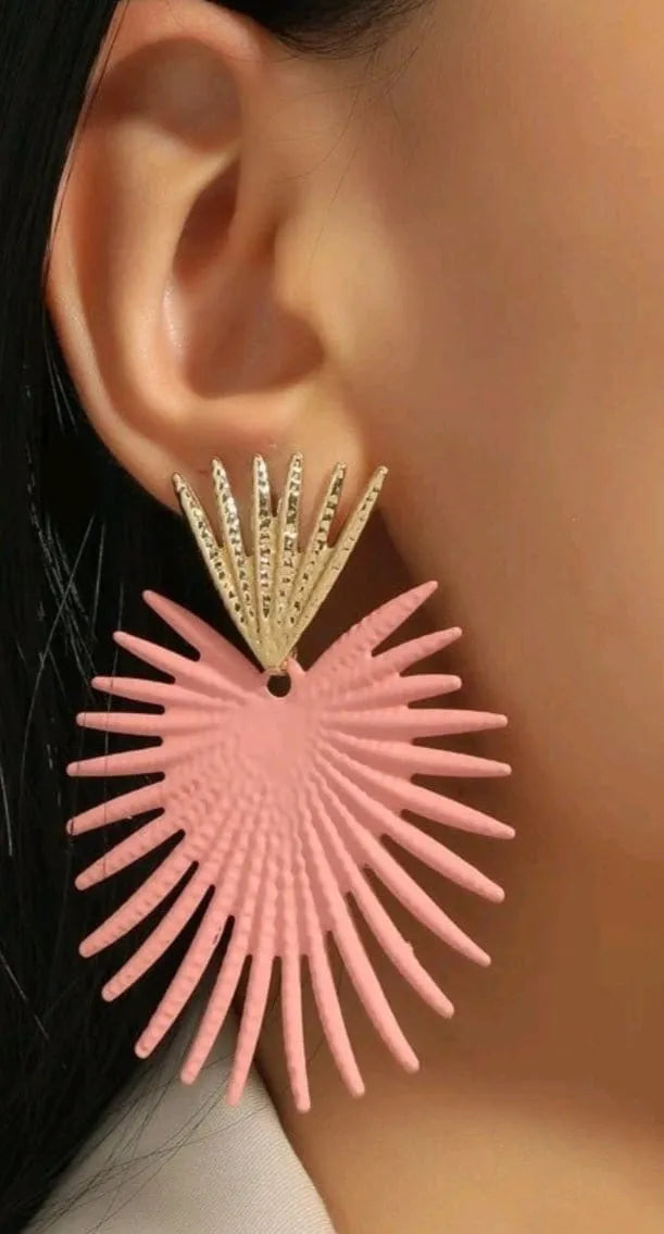 Queen of My Own World Earrings in Light Pink - The Bling Barn