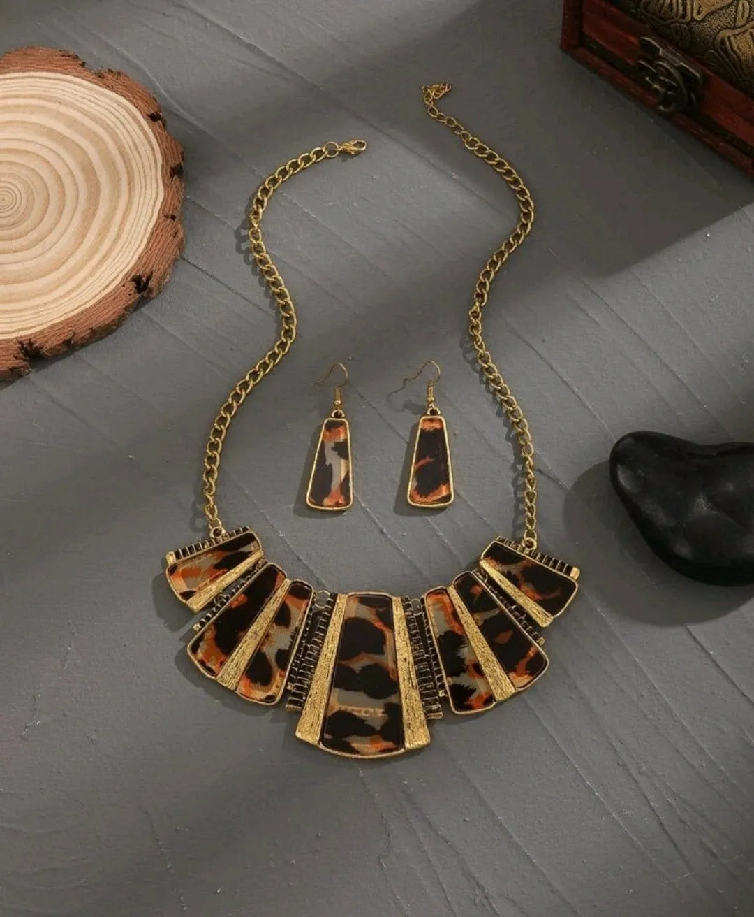 Shes On The Prowl Necklace - The Bling Barn