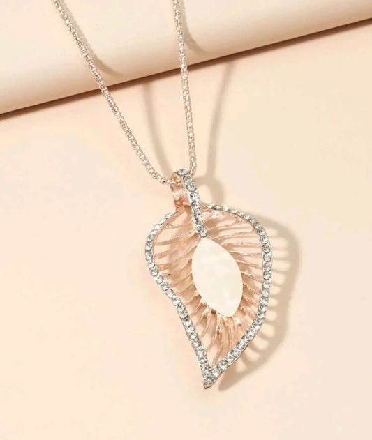 The Leaf That Shines and Sparkles Necklace - The Bling Barn